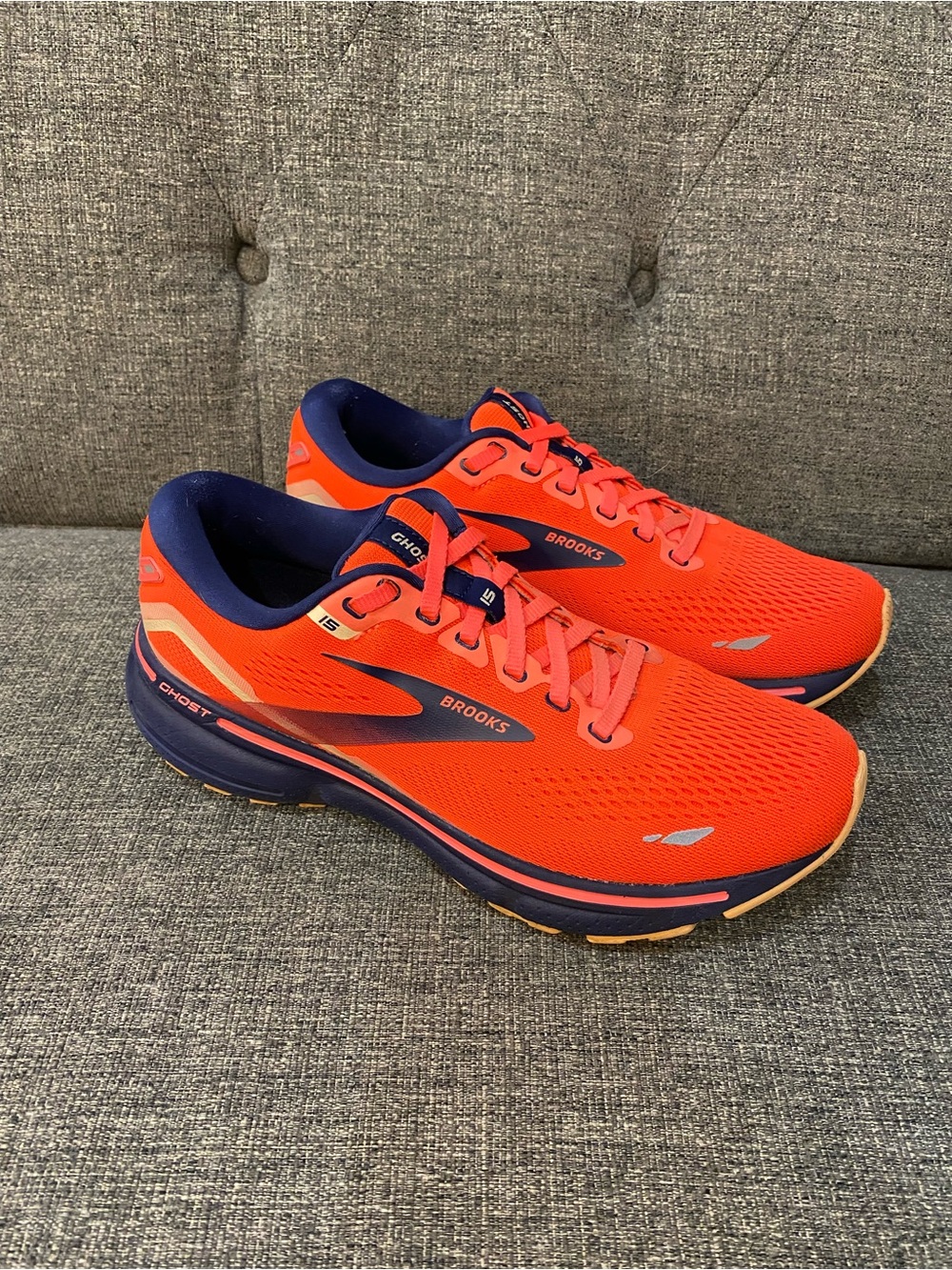 Brooks Ghost 15 Running Sneakers Women’s Size 8